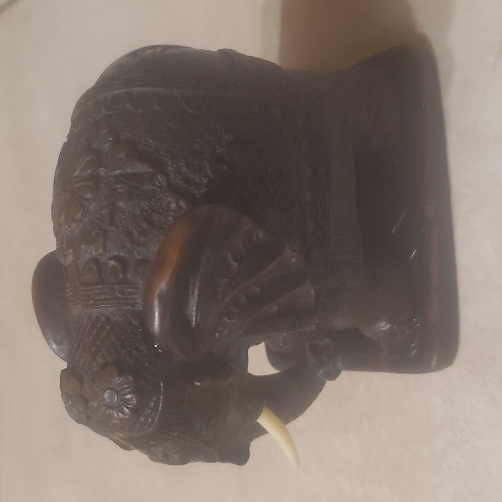 Vintage Ornate Resin Asian Elephant Statue 4in